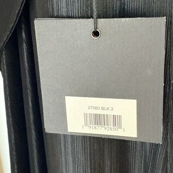 Ieena for Mac Duggal Black Princess Sleeve Cut Out Metallic Gown Womens Size 2 - Picture 13 of 16